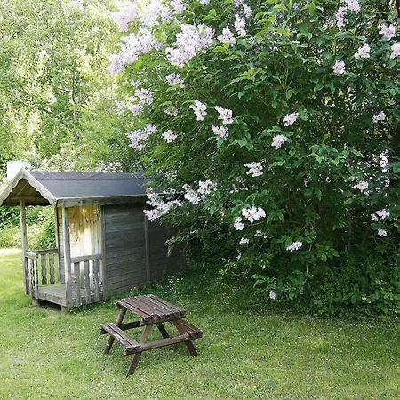Feriehus In Mit Terrasse, Cleaning Included Damp